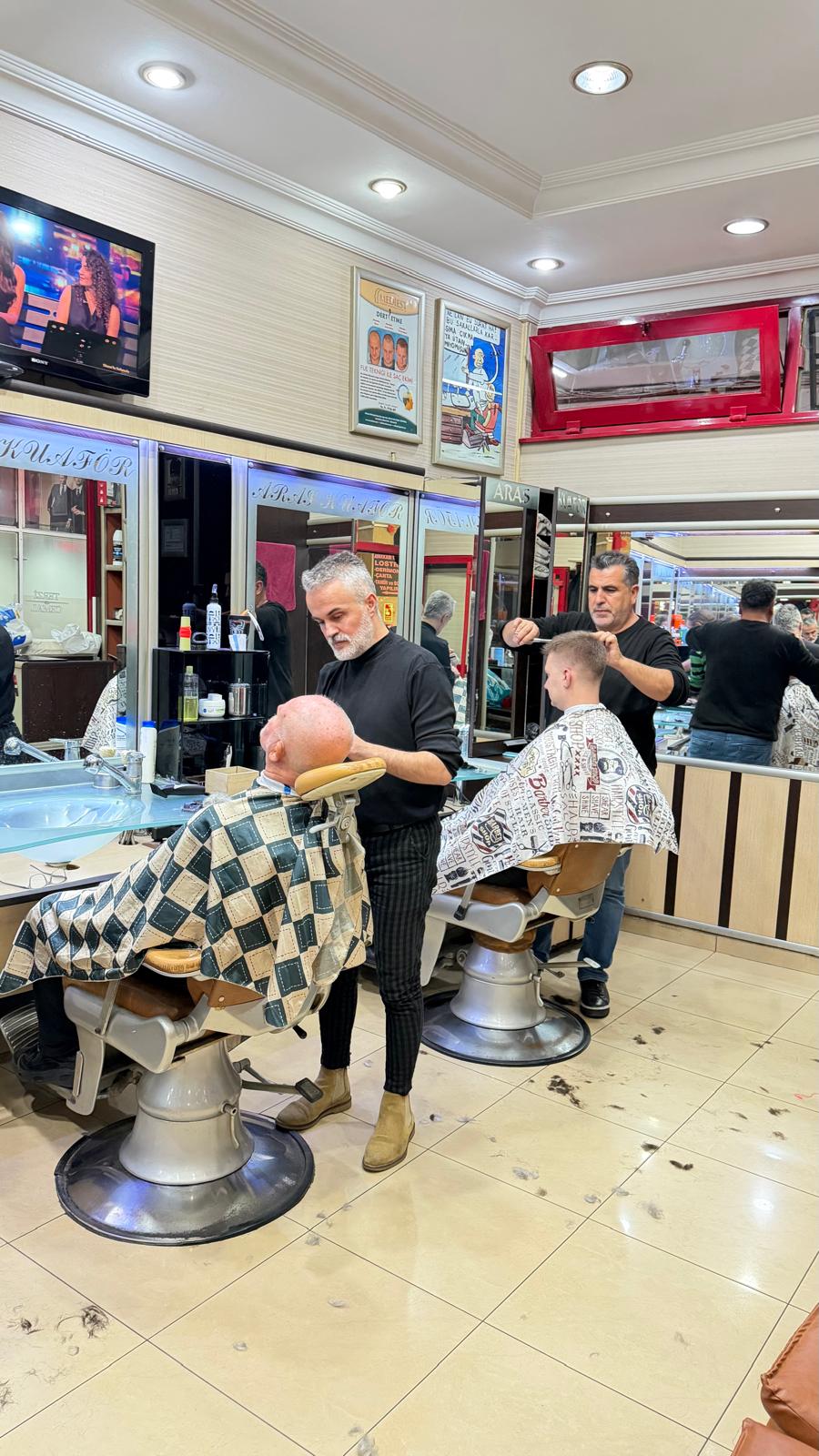 Şişli erkek kuaförü koltuklar